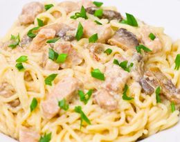 Паста с грибами и курицей