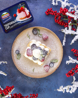 Десерт мильфей с ягодами